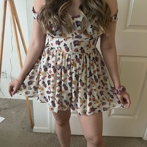 Urban outfitters floral romper nwt